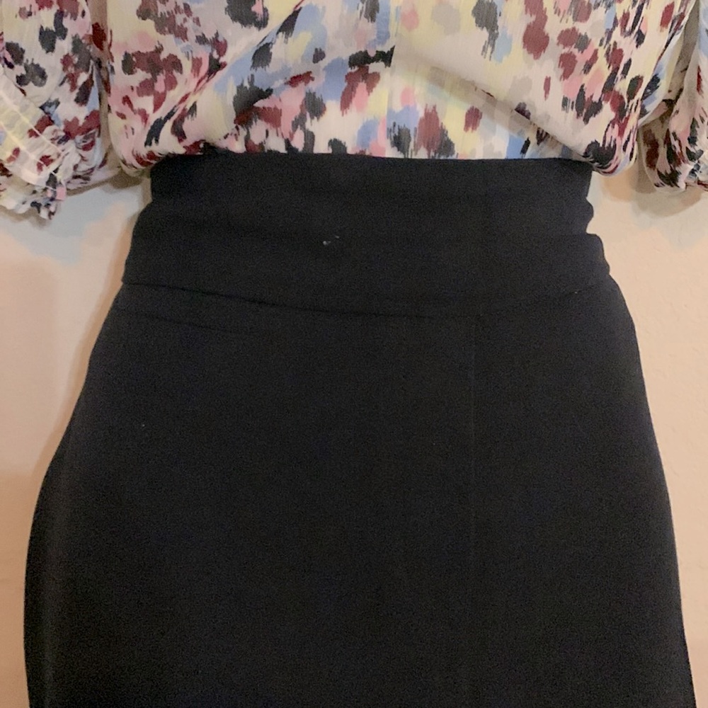 Women’s business or casual slacks - Picture 2 of 5